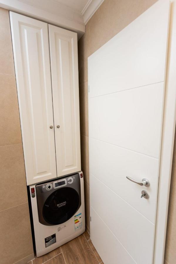 Apartament Carolyne Bistrita  Bagian luar foto