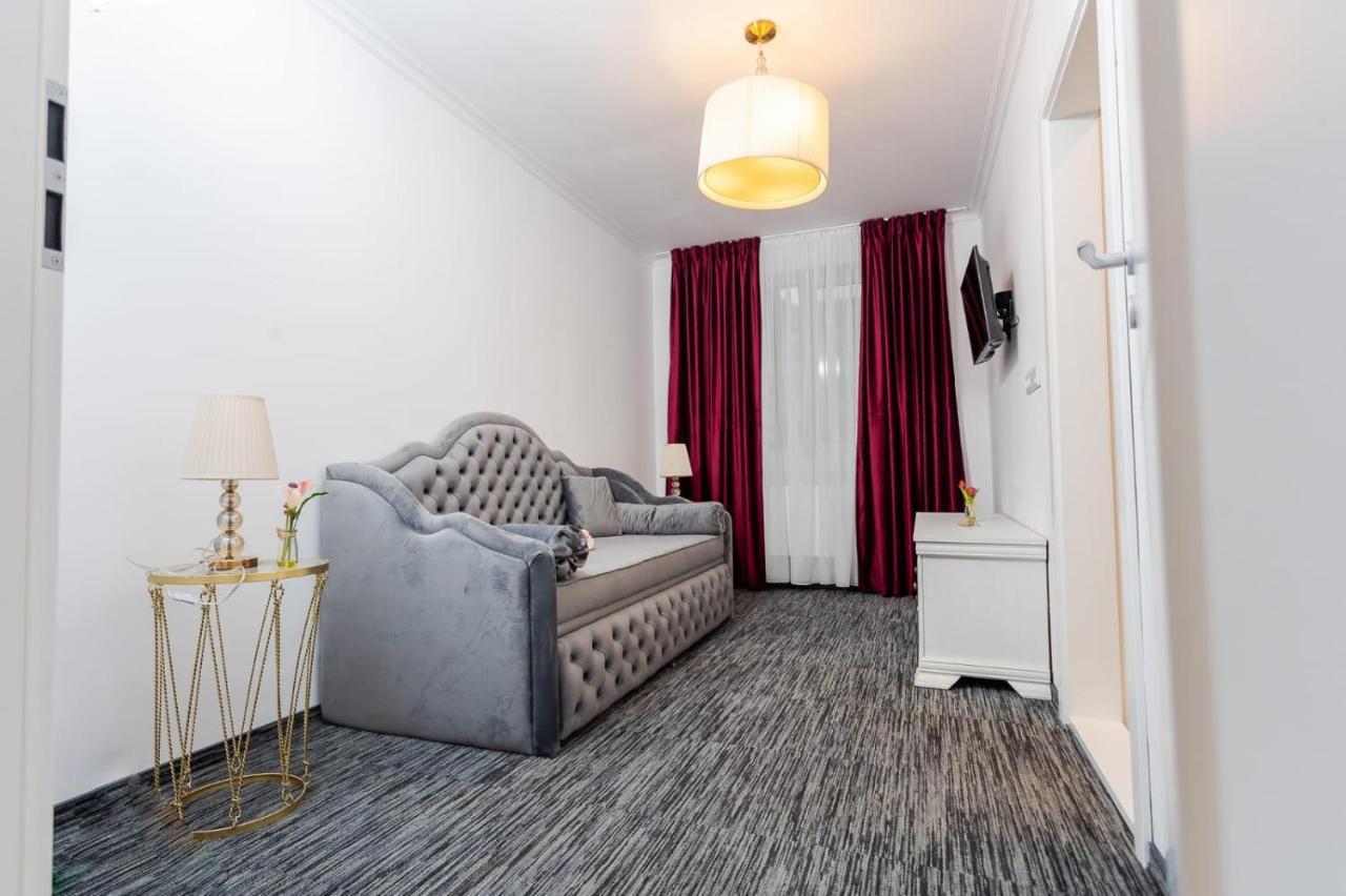 Apartament Carolyne Bistrita  Bagian luar foto